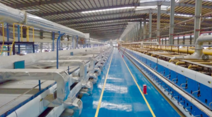 簡一領(lǐng)跑綠色智造 15家權(quán)威主流媒體齊聚清遠工廠實地報道